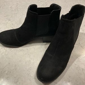 Women’s black suede ankle boot. Size 11